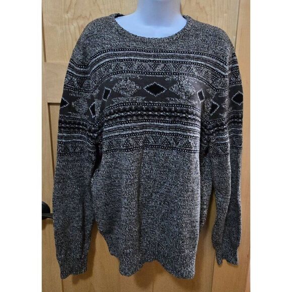 Urban Pipeline Large Knit Black & White Sweater With Geometric Pattern For Men - Picture 1 of 4